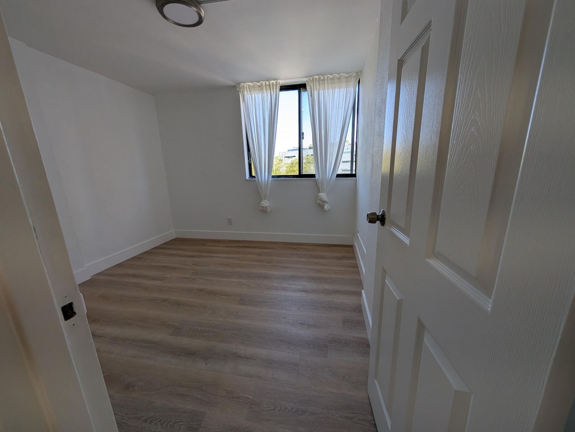 2715 Tigertail Avenue, Unit Apt 402, Miami, FL 33133 Photo