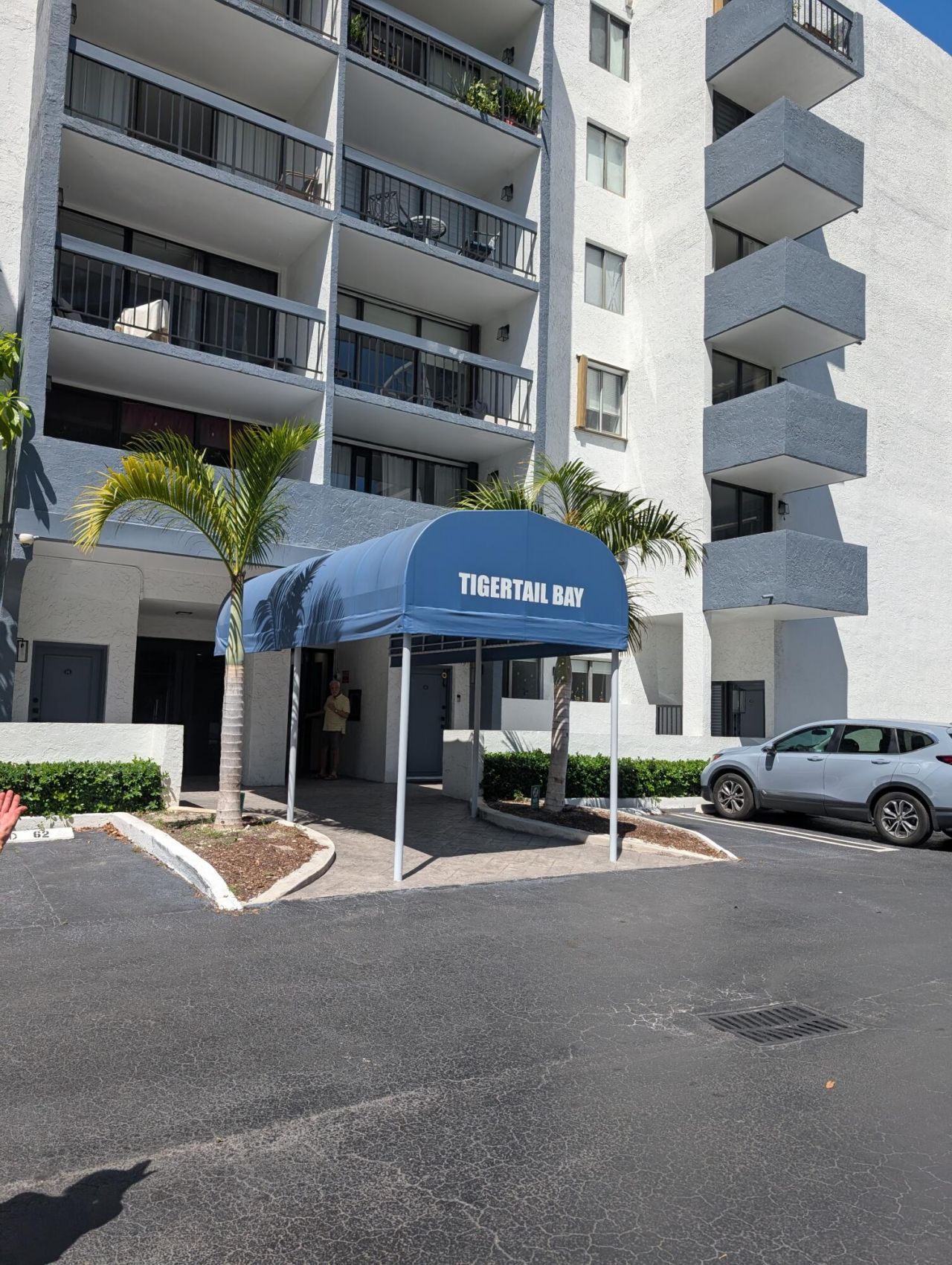 2715 Tigertail Avenue, Unit Apt 402, Miami, FL 33133 Photo