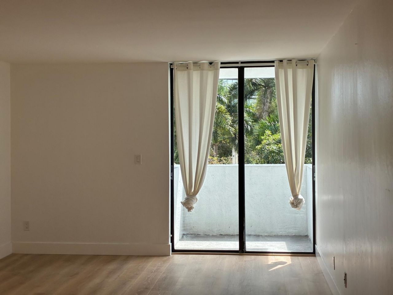 2715 Tigertail Avenue, Unit Apt 402, Miami, FL 33133 Photo