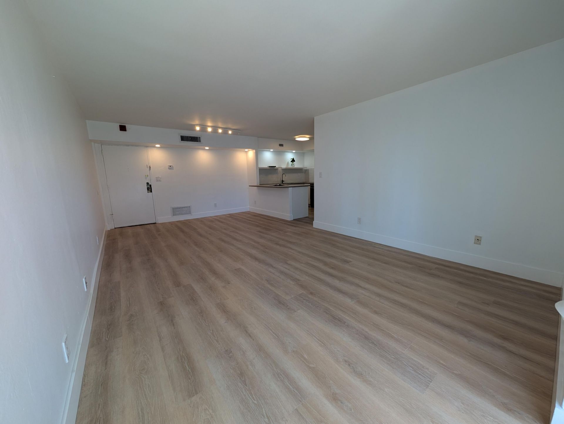 2715 Tigertail Avenue, Unit Apt 402, Miami, FL 33133 Photo