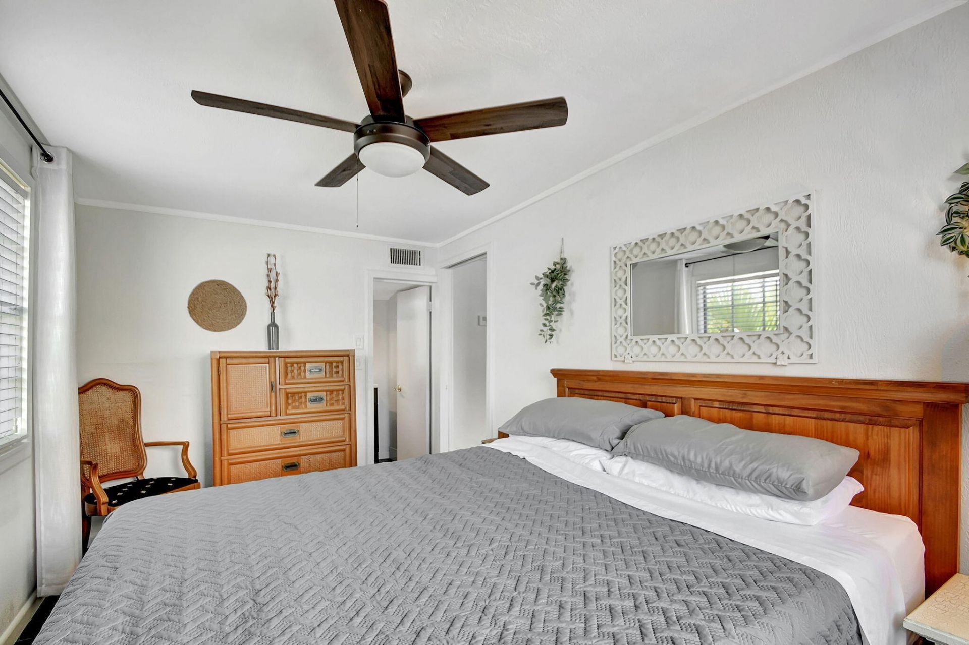 412 El Prado, Unit 2, West Palm Beach, FL 33405 Photo