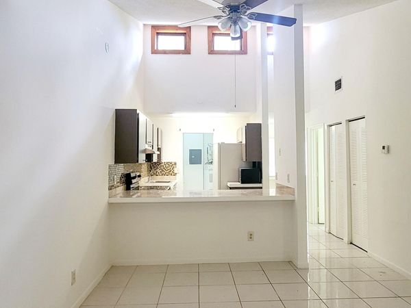 3816 SW 69th Way, Unit 2-q, Miramar, FL 33023