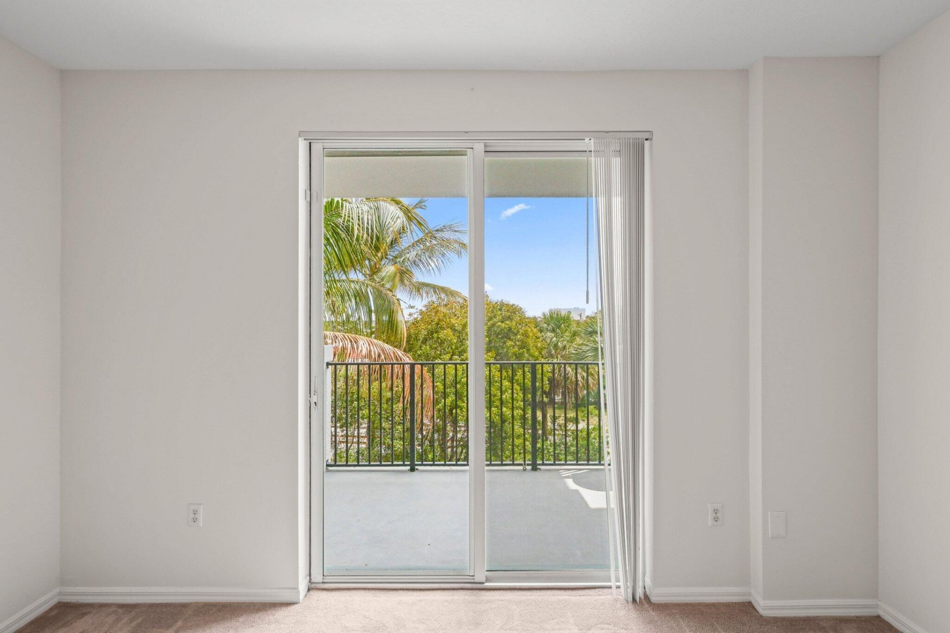 255 NE 3rd Avenue, Unit 2-407, Delray Beach, FL 33444 Photo