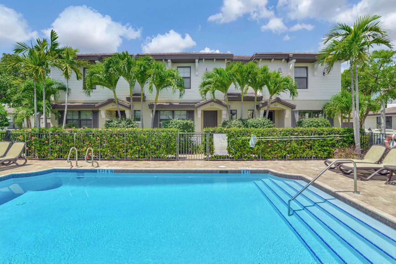 861 S Ocean Boulevard, Pompano Beach, FL 33062 Photo