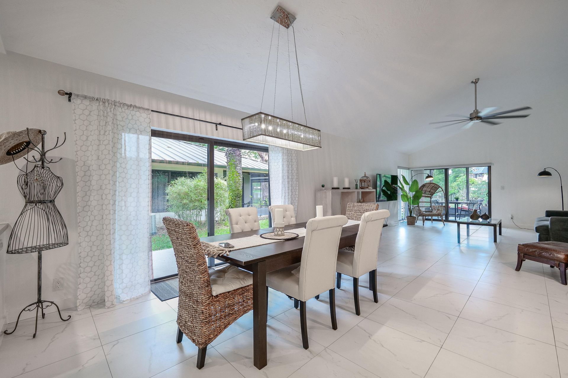 5533 Constant Spring Terrace, Unit 217, Lauderhill, FL 33319 Photo