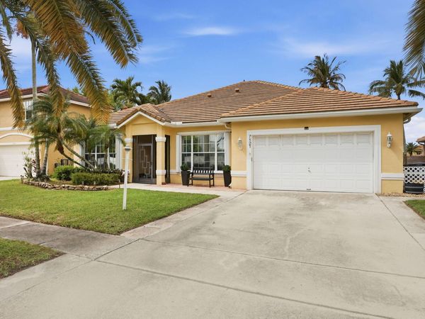 7121 Catalina Isle Drive, Lake Worth, FL 33467