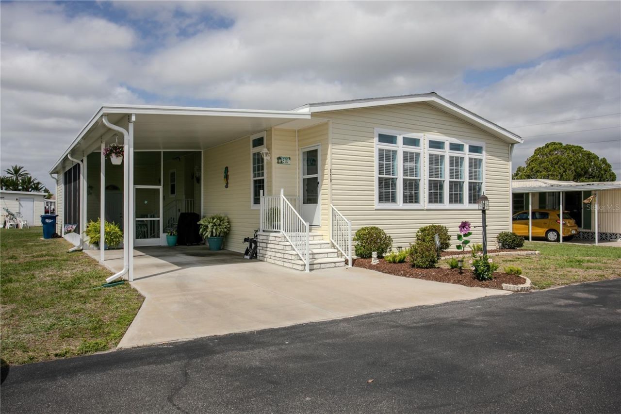 5316 53rd Avenue E, Unit E10, Bradenton, FL 34203 Photo