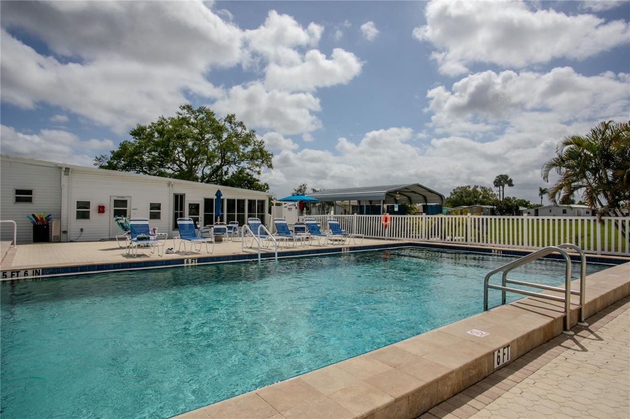 5316 53rd Avenue E, Unit E10, Bradenton, FL 34203 Photo