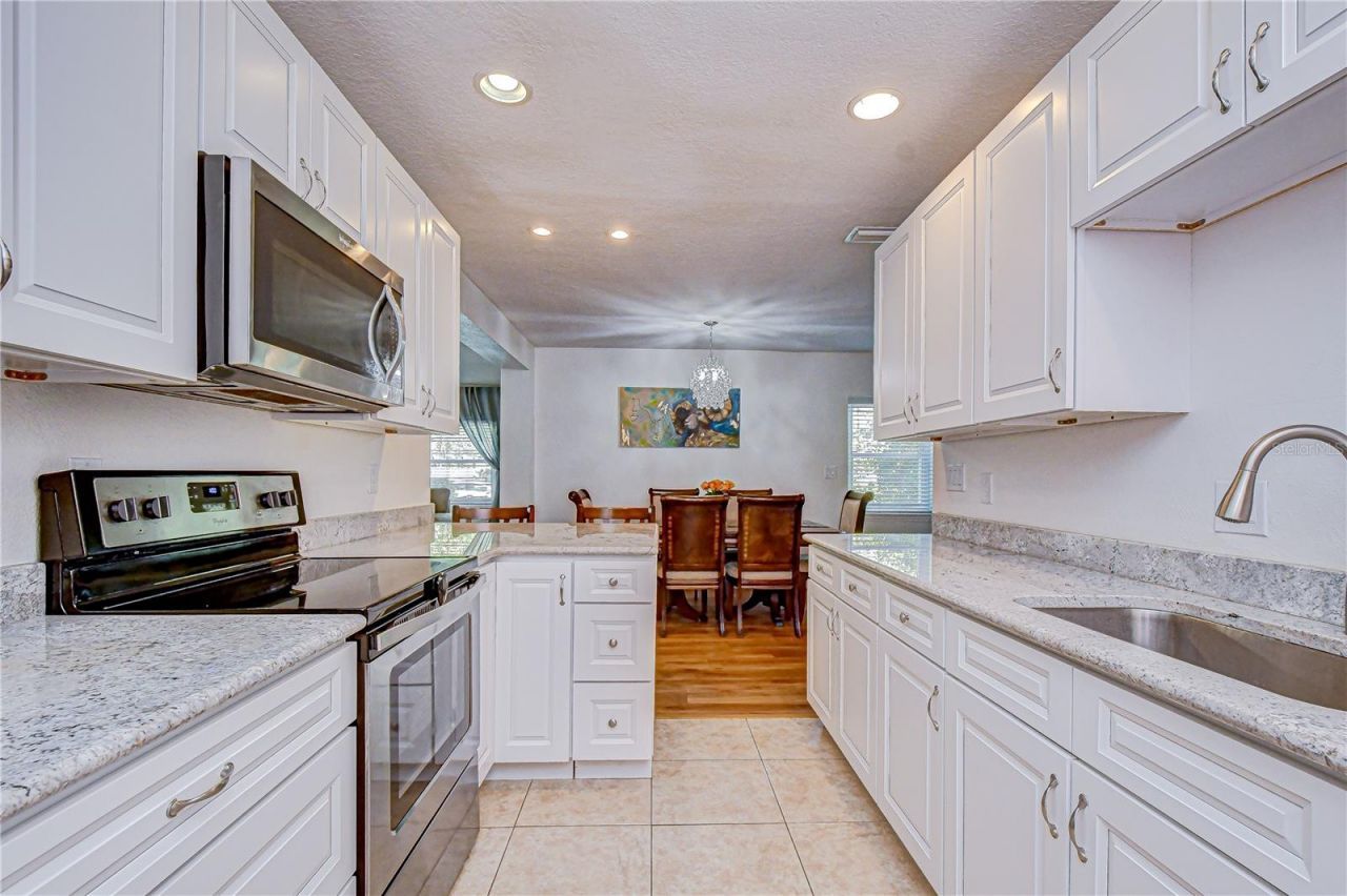 4712 W Tambay Avenue, Tampa, FL 33611 Photo