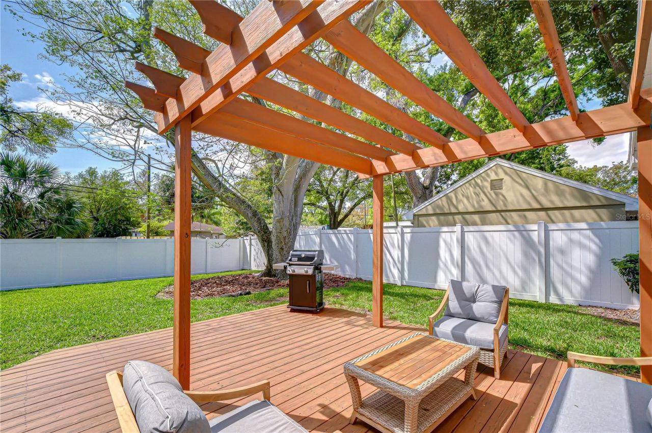 4712 W Tambay Avenue, Tampa, FL 33611 Photo
