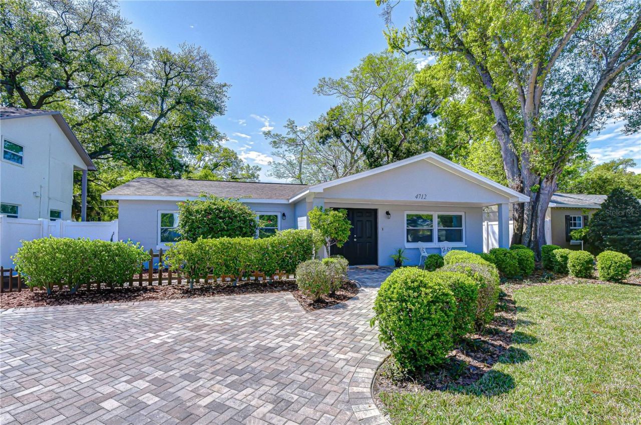 4712 W Tambay Avenue, Tampa, FL 33611 Photo