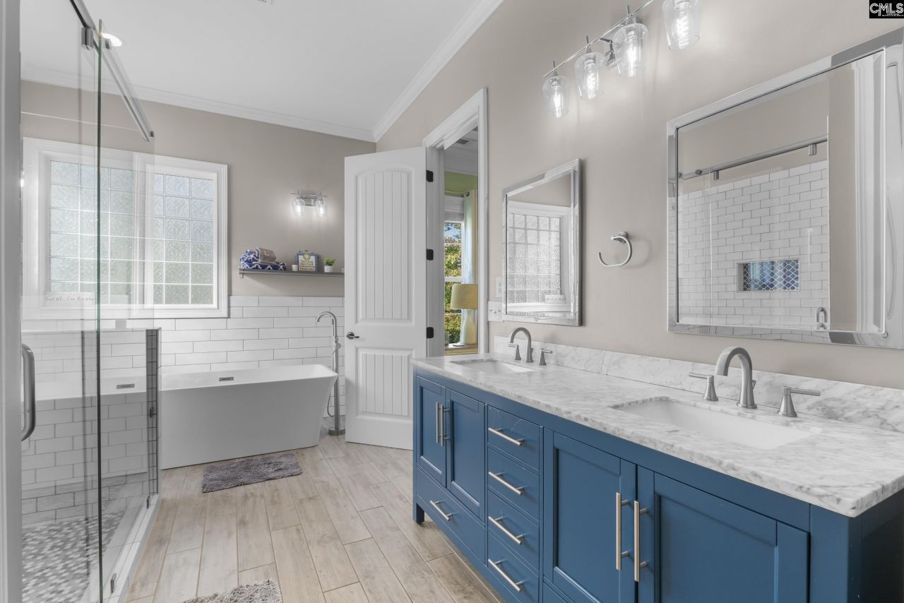 102 Longford Court  Photo 20