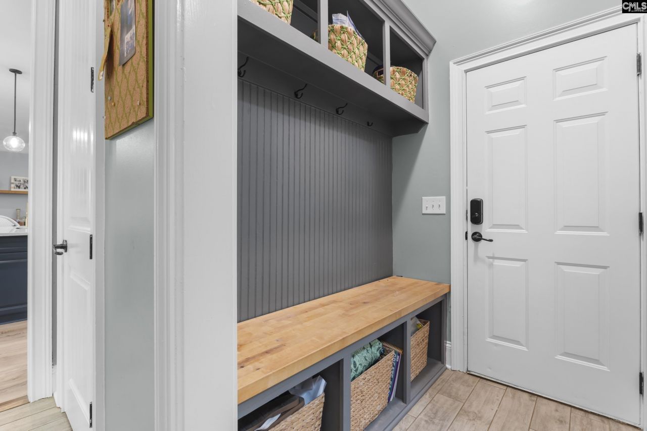 102 Longford Court  Photo 22