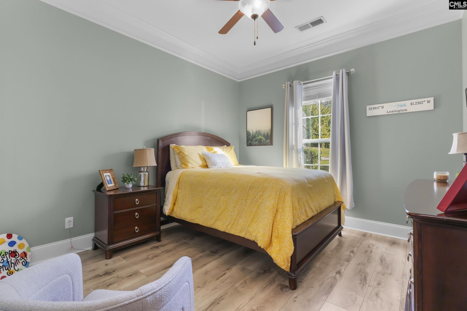 102 Longford Court Photo 25