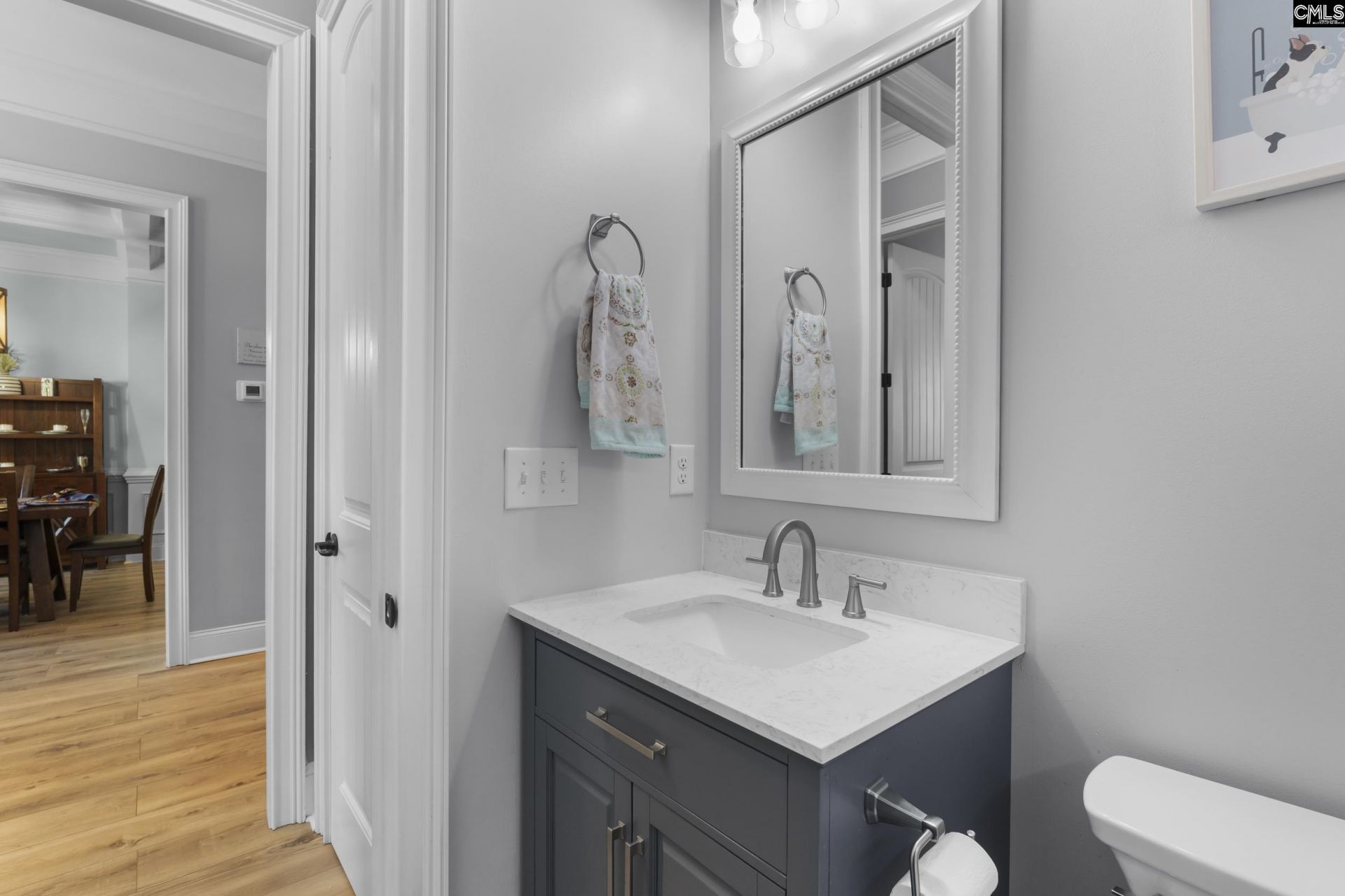 102 Longford Court Photo 28