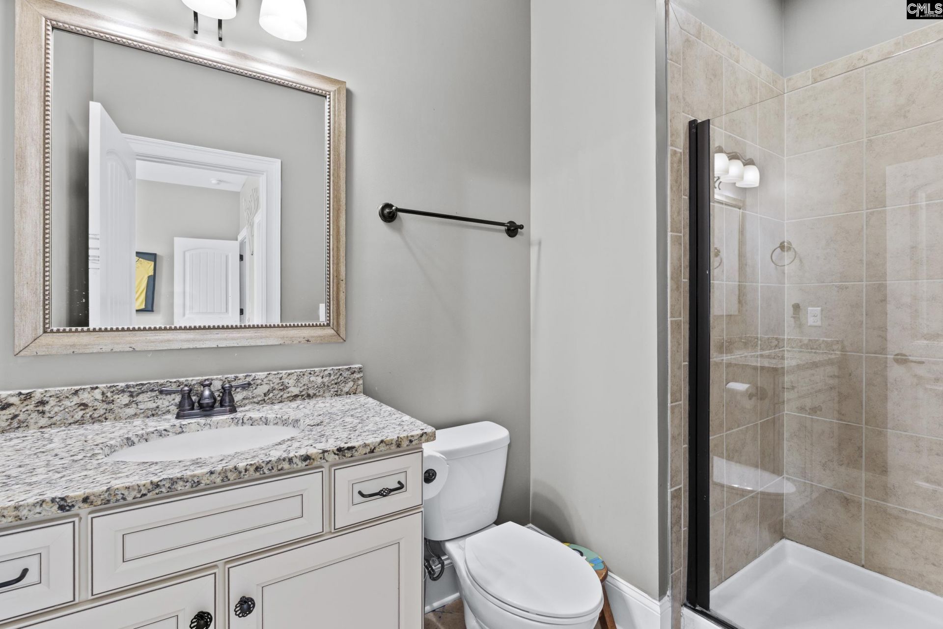 102 Longford Court Photo 38