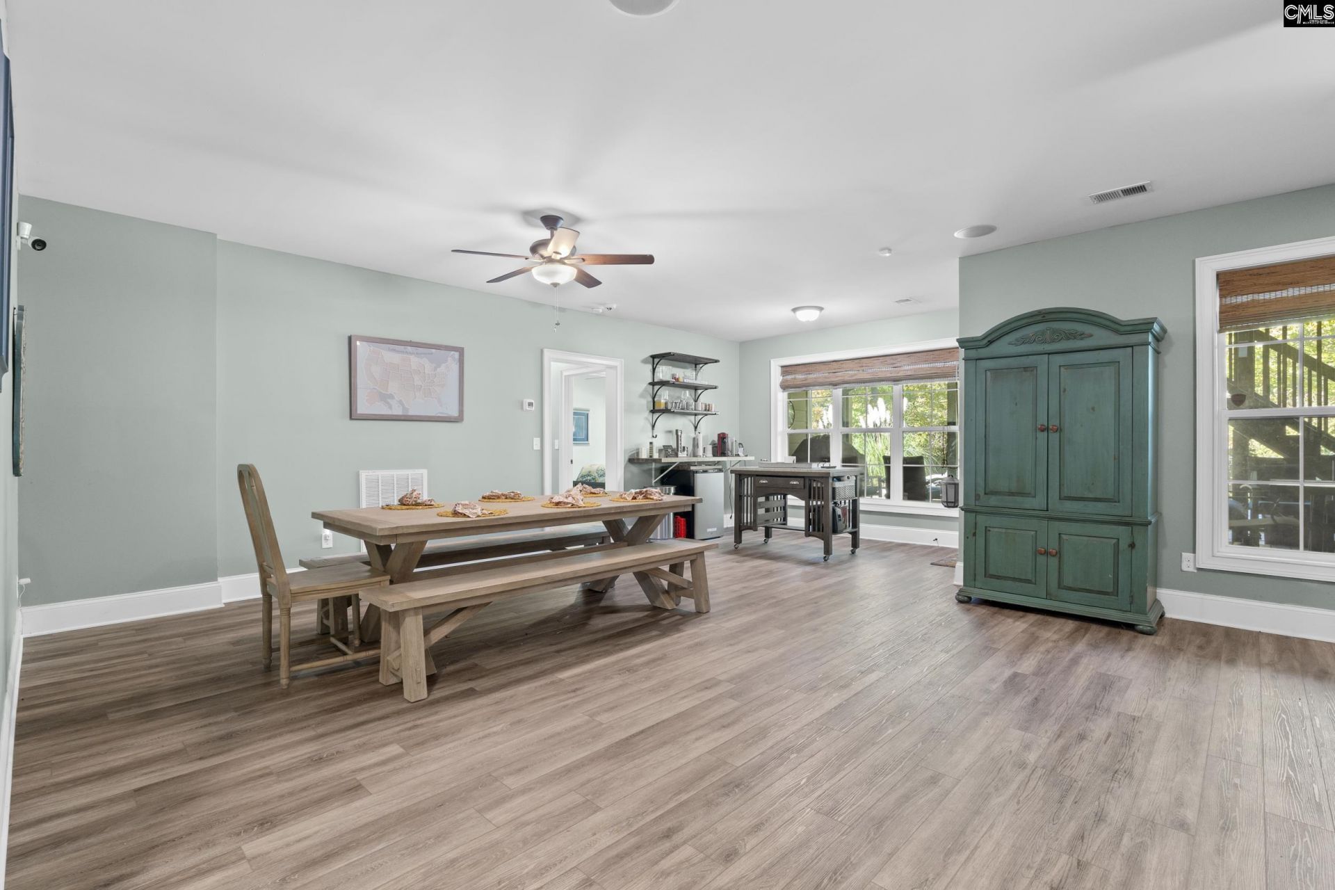 102 Longford Court Photo 45