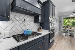 102 Longford Court  photo 4