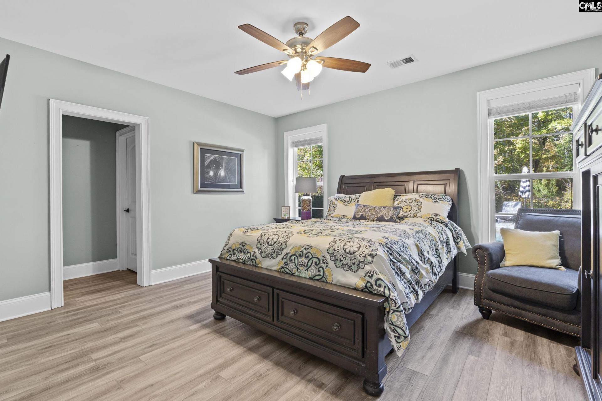102 Longford Court Photo 51