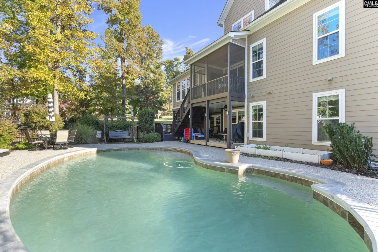 102 Longford Court  Photo 52