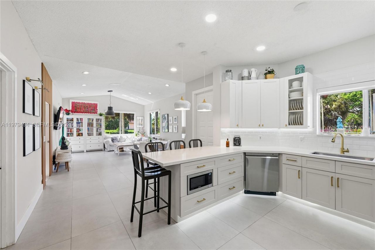 1166 SW 158th Way, Unit 4-6, Pembroke Pines, FL 33027 Photo