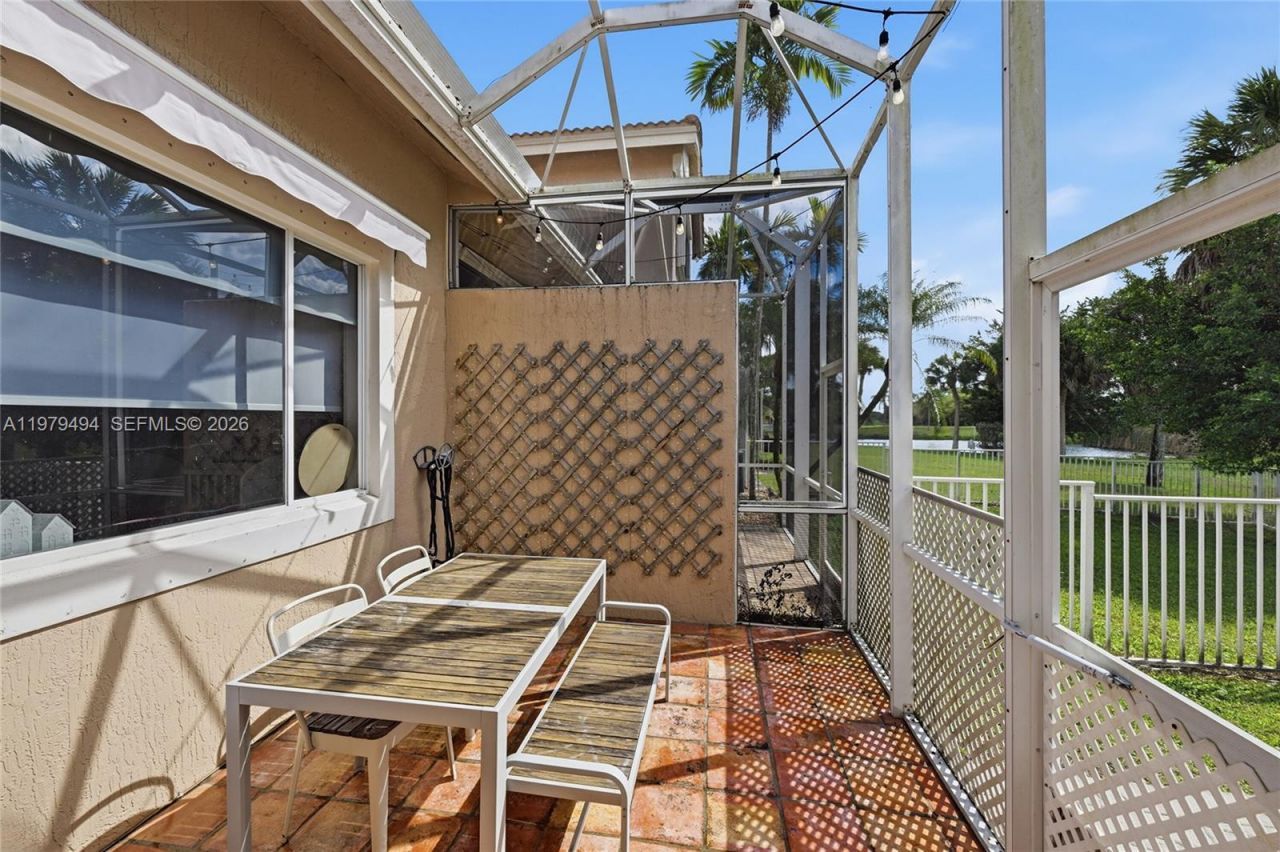 1166 SW 158th Way, Unit 4-6, Pembroke Pines, FL 33027 Photo