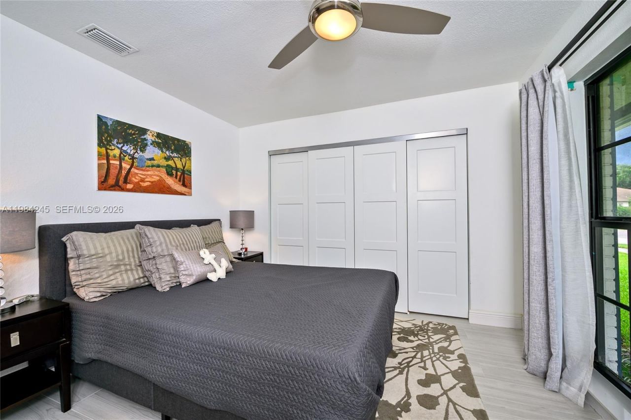 17611 Lake Park Rd , Boca Raton, FL 33487 Photo