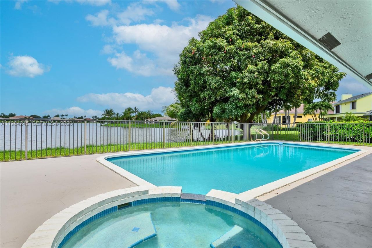 17611 Lake Park Rd , Boca Raton, FL 33487 Photo