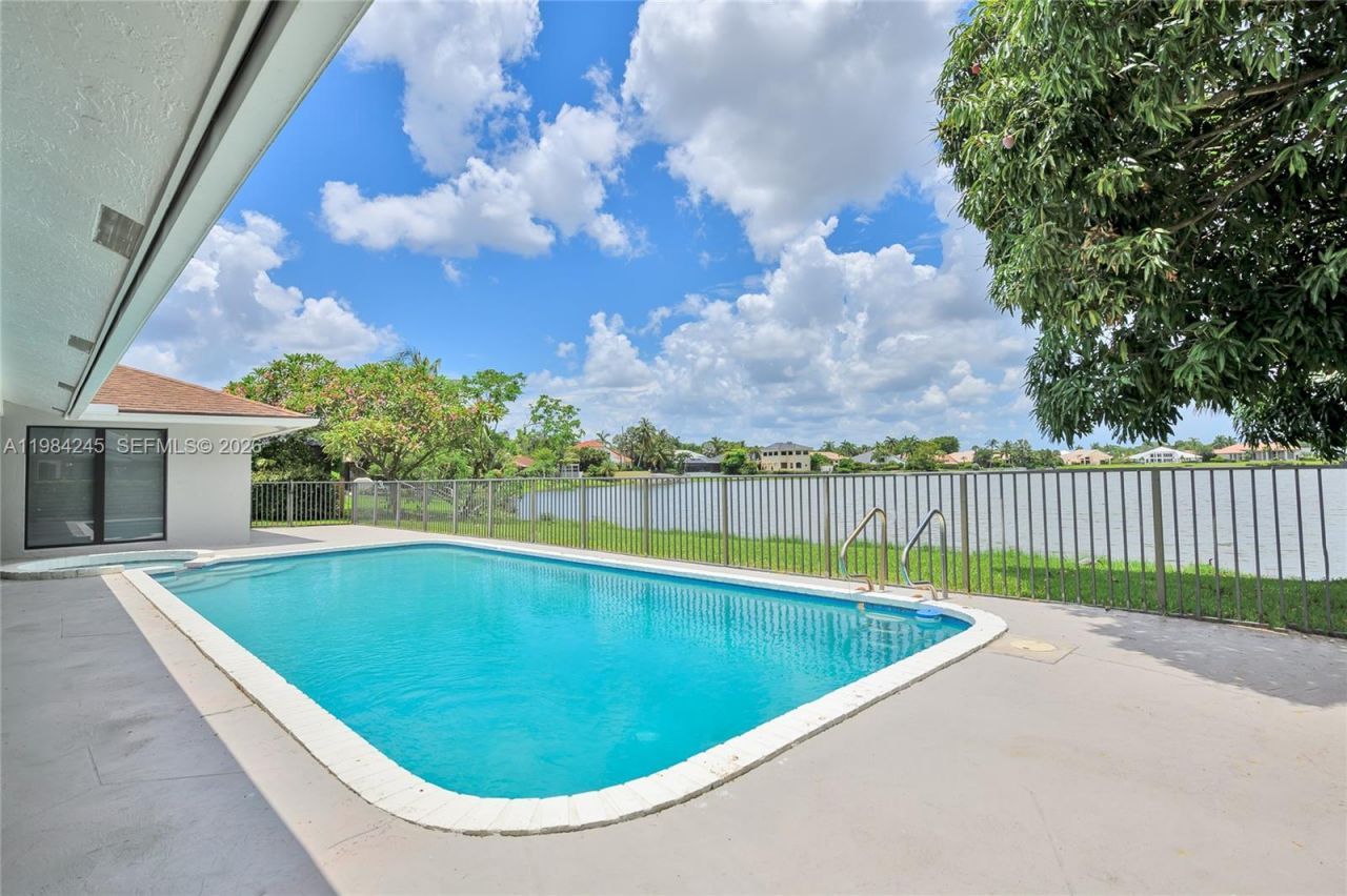 17611 Lake Park Rd , Boca Raton, FL 33487 Photo