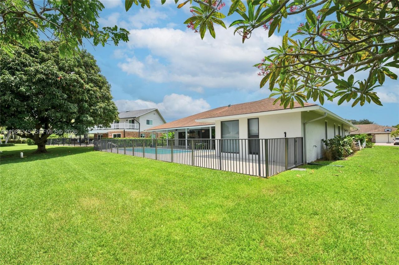 17611 Lake Park Rd , Boca Raton, FL 33487 Photo