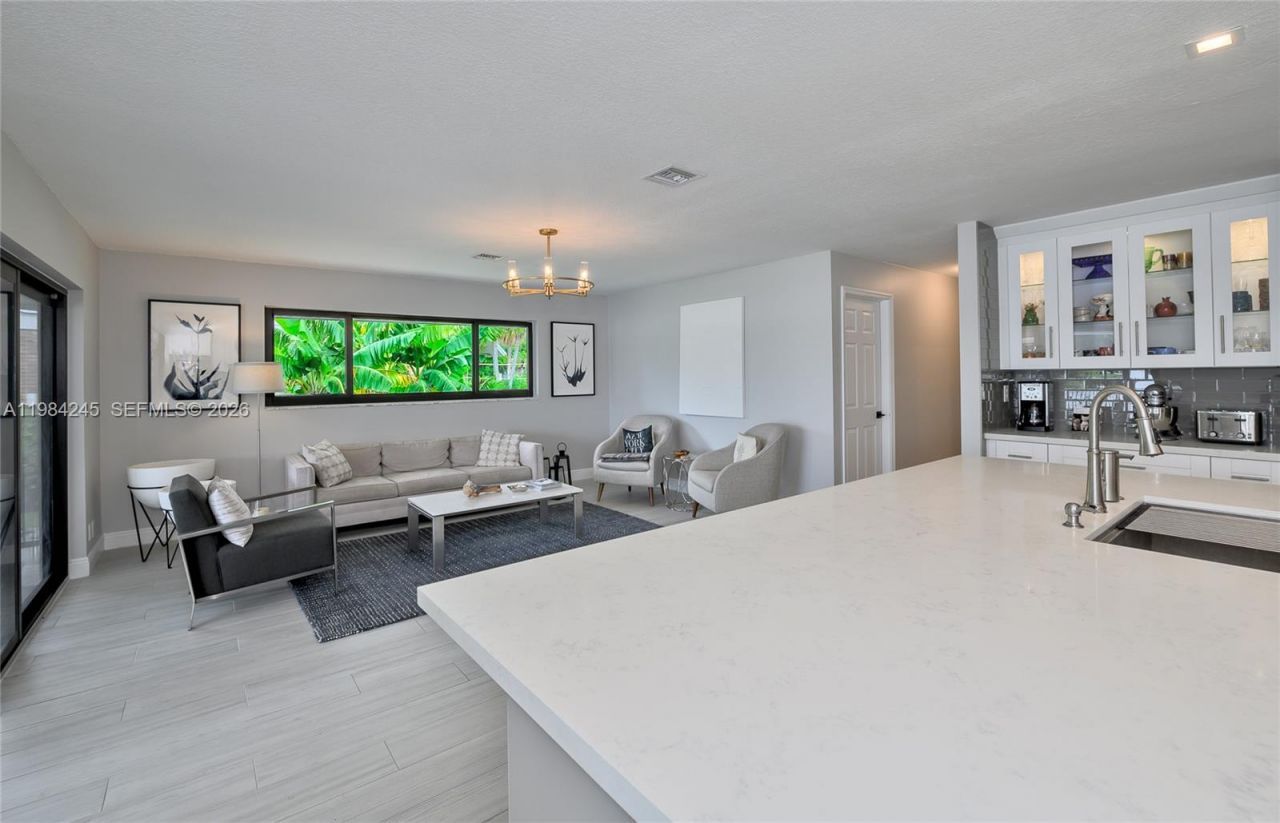 17611 Lake Park Rd , Boca Raton, FL 33487 Photo