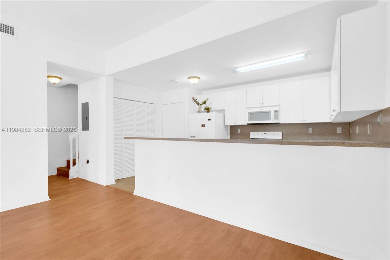 22911 SW 88th Pl, Unit 9-21, Cutler Bay, FL 33190 Photo