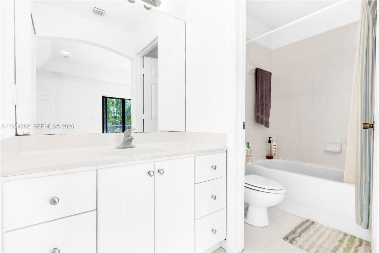 22911 SW 88th Pl, Unit 9-21, Cutler Bay, FL 33190 Photo