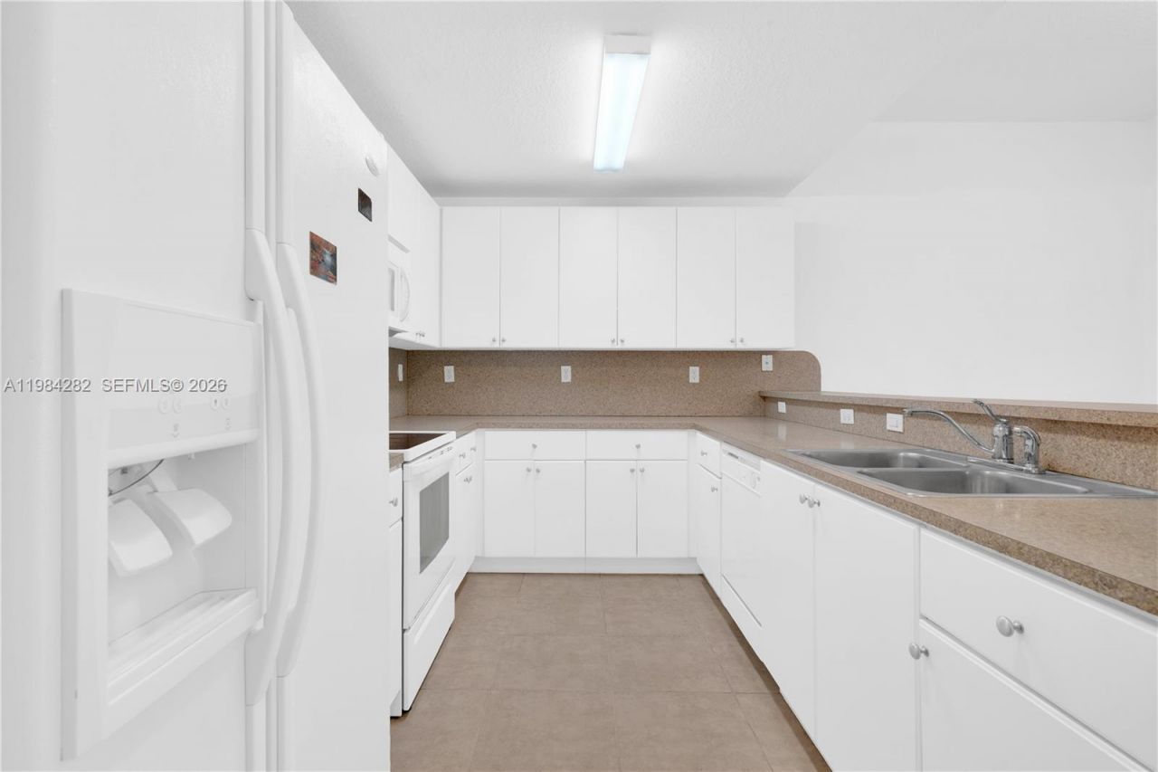 22911 SW 88th Pl, Unit 9-21, Cutler Bay, FL 33190 Photo