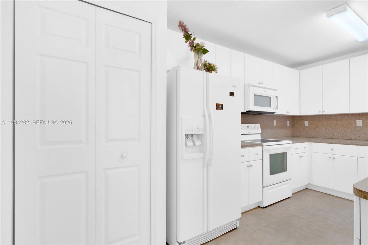 22911 SW 88th Pl, Unit 9-21, Cutler Bay, FL 33190 Photo