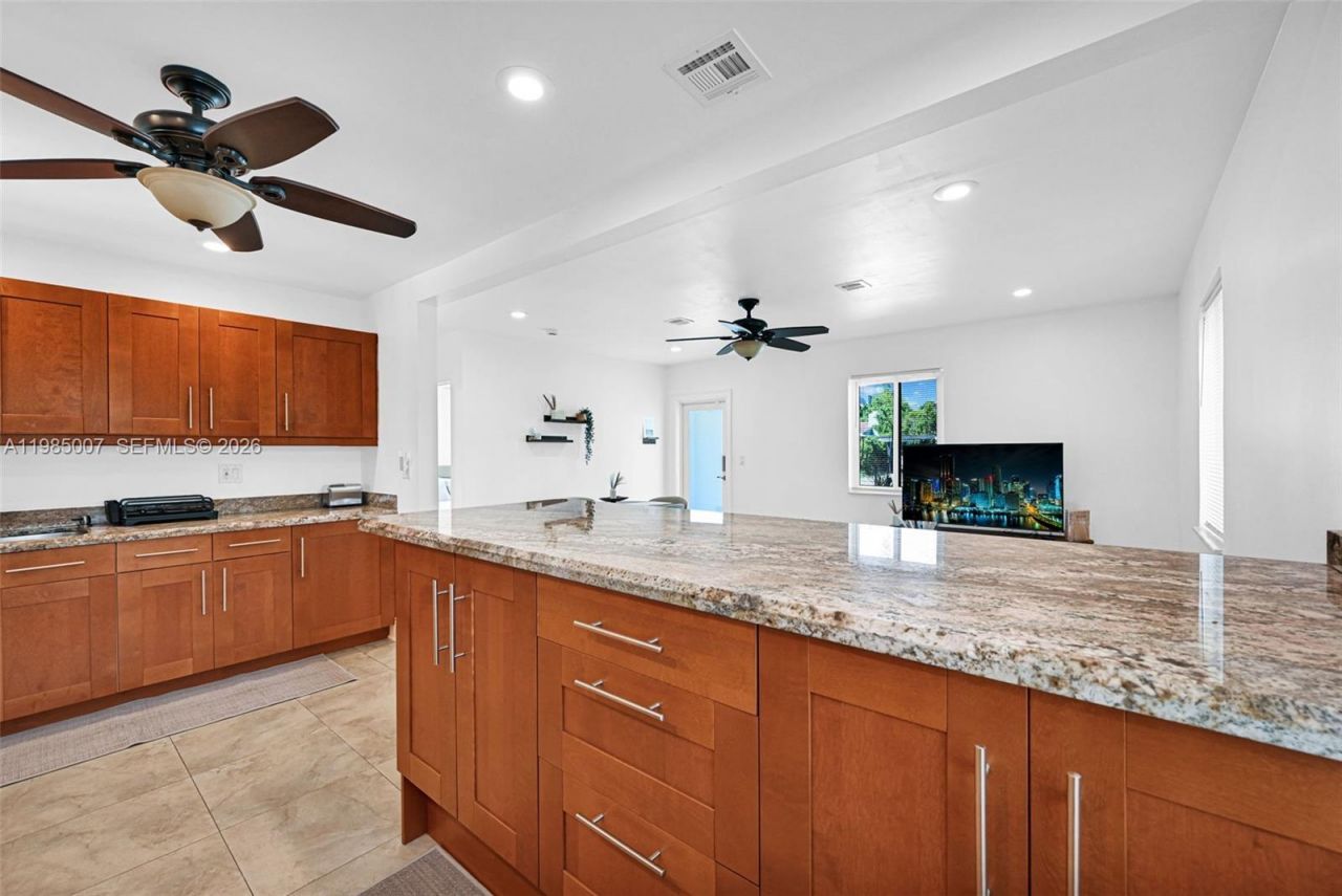 1328 N Andrews Ave, Fort Lauderdale, FL 33311 Photo