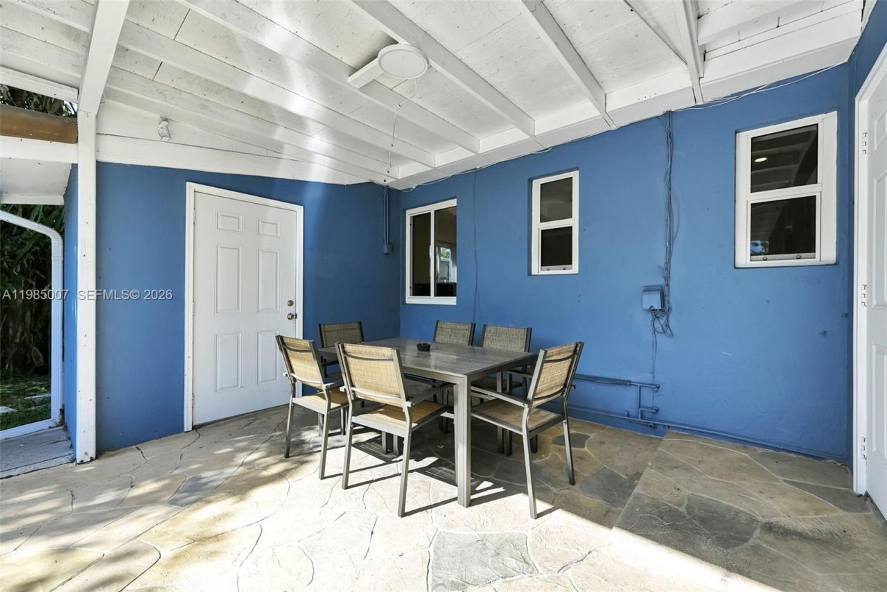 1328 N Andrews Ave, Fort Lauderdale, FL 33311 Photo