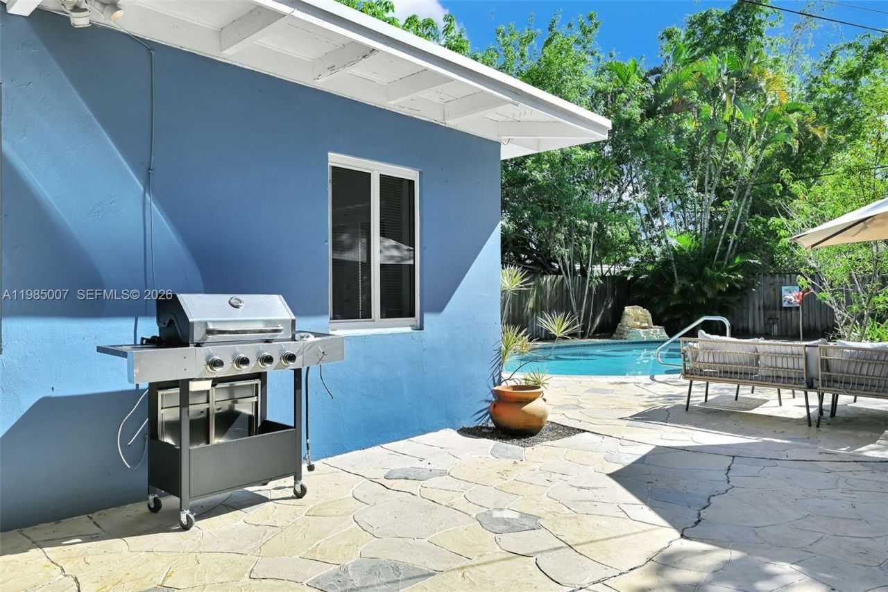 1328 N Andrews Ave, Fort Lauderdale, FL 33311 Photo