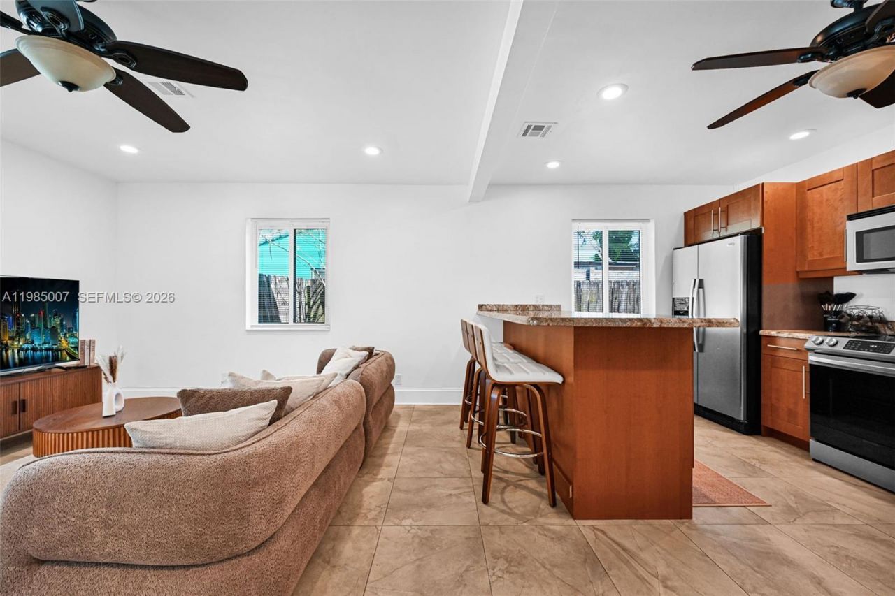 1328 N Andrews Ave, Fort Lauderdale, FL 33311 Photo