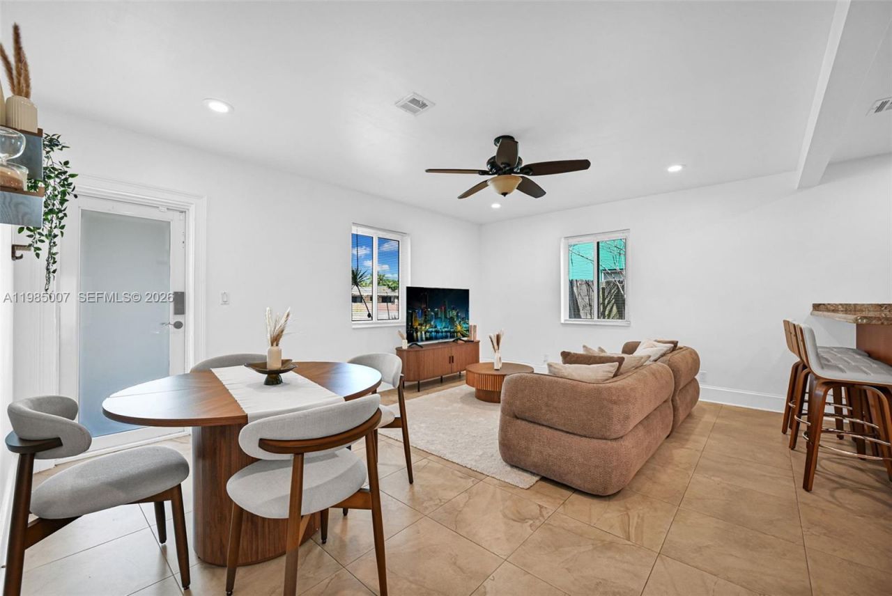 1328 N Andrews Ave, Fort Lauderdale, FL 33311 Photo