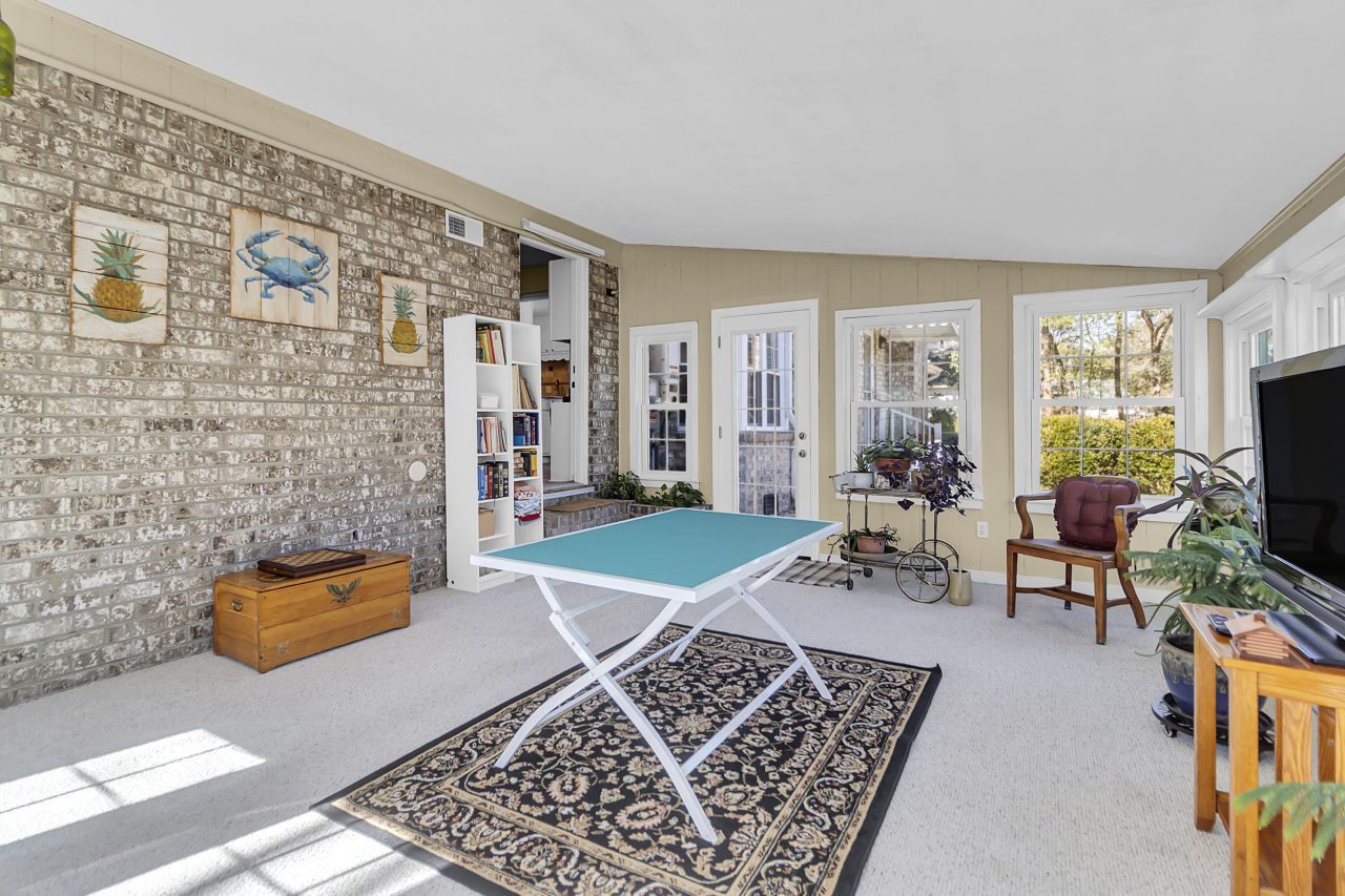 10 Hunters Forest Drive Photo 21