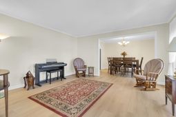 10 Hunters Forest Drive photo 4