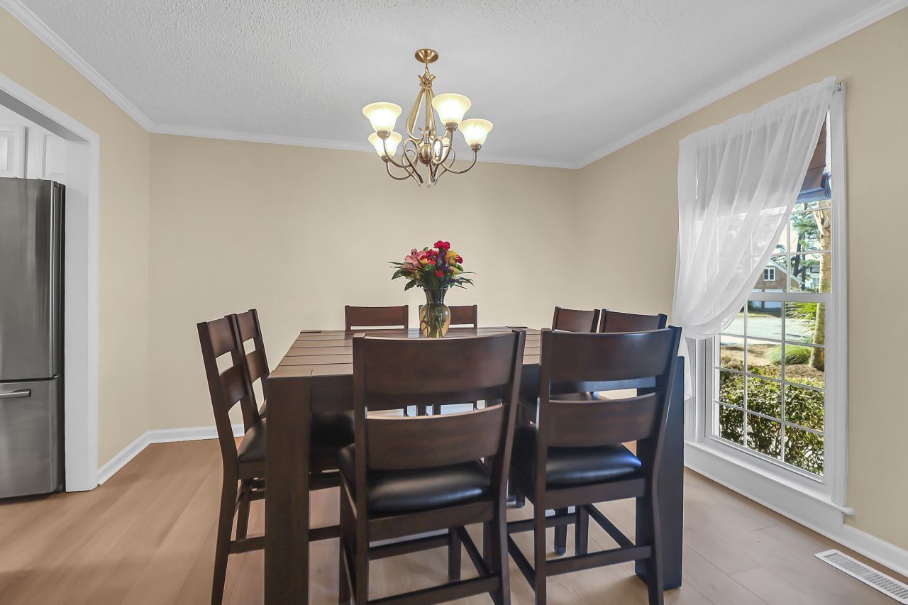 10 Hunters Forest Drive Photo 6