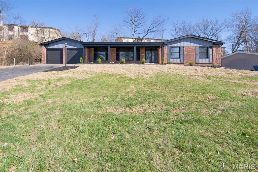 156 Forest Brook Lane, Saint Louis, MO 63146 Main Photo