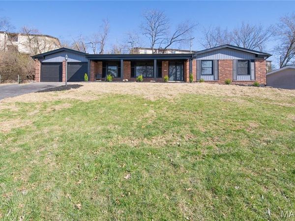 156 Forest Brook Lane, St Louis, MO 63146
