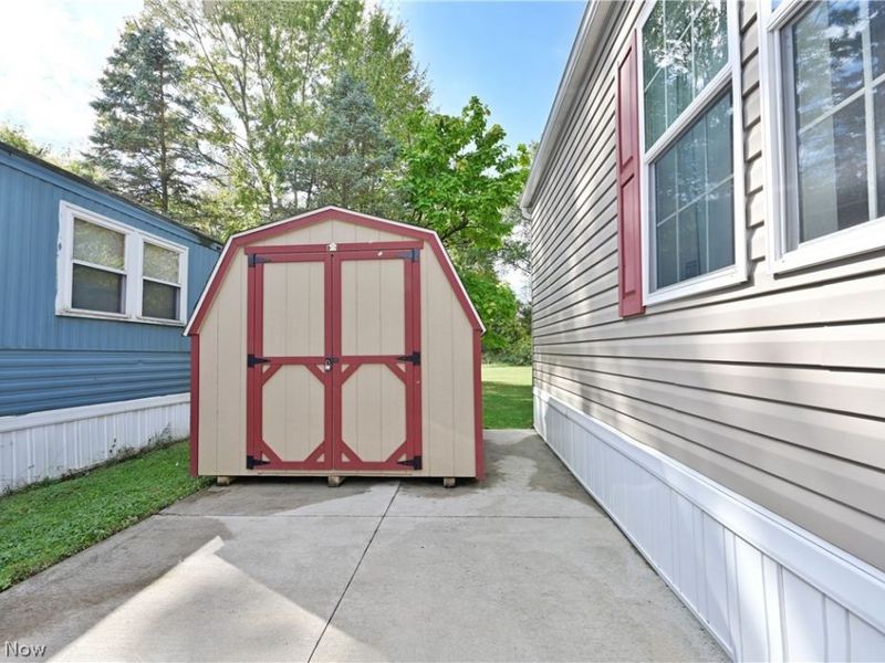 29 Carl Lane, Olmsted Township, OH 44138 Photo 21