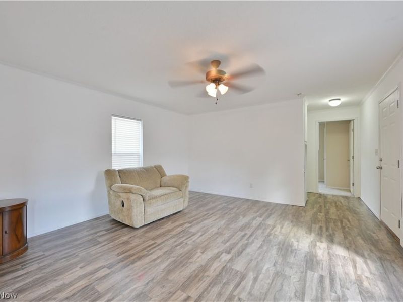 29 Carl Lane, Olmsted Township, OH 44138 Photo 4