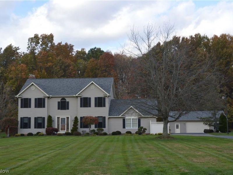 7700 Meadowood Drive, Canfield, OH 44406 Photo 3