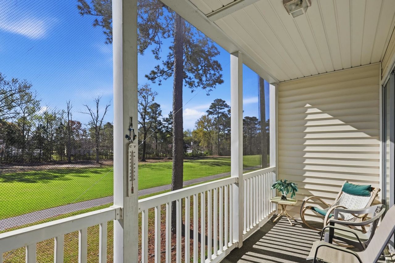 628 River Oaks Dr. Photo 10