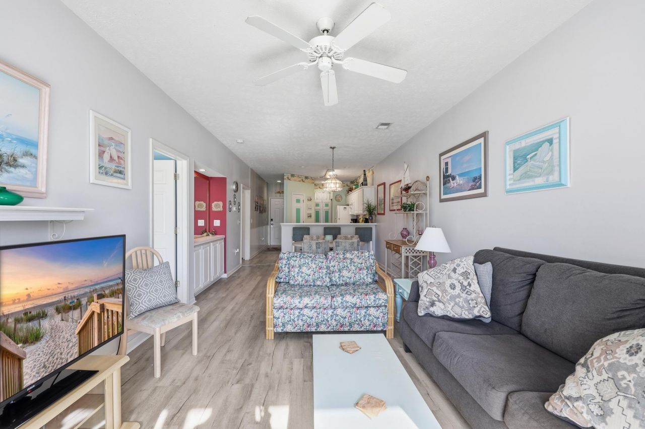 628 River Oaks Dr. Photo 11